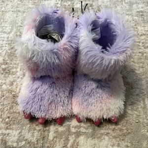 Wonder Nation Fuzzy Monster Claw Slippers - Lavender and Pink size 7/8-NWT
